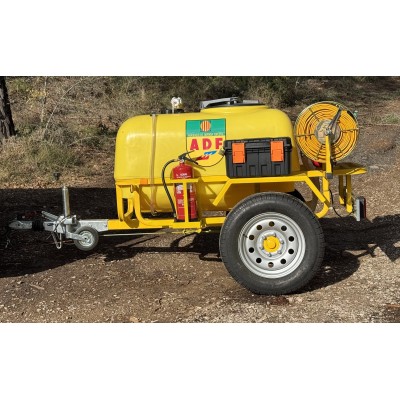 REMOLQUE EQUIPADO 600L 7,5 BARES CON FRENO.